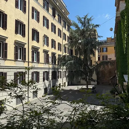 Apartment Vacation In Borgo Pio-near San Pietro Rome